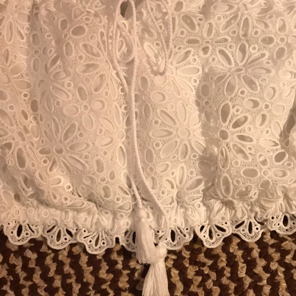 White lace crop top - Picture 2 of 3